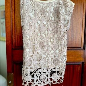 Stylish Sleeveless Lace Top